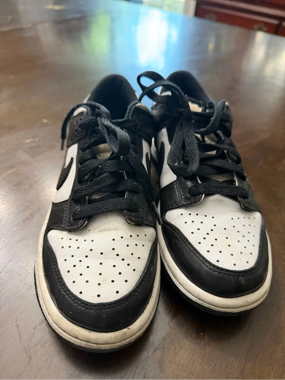 Nike Size 4 Youth Sneakers - Picture 2 of 7